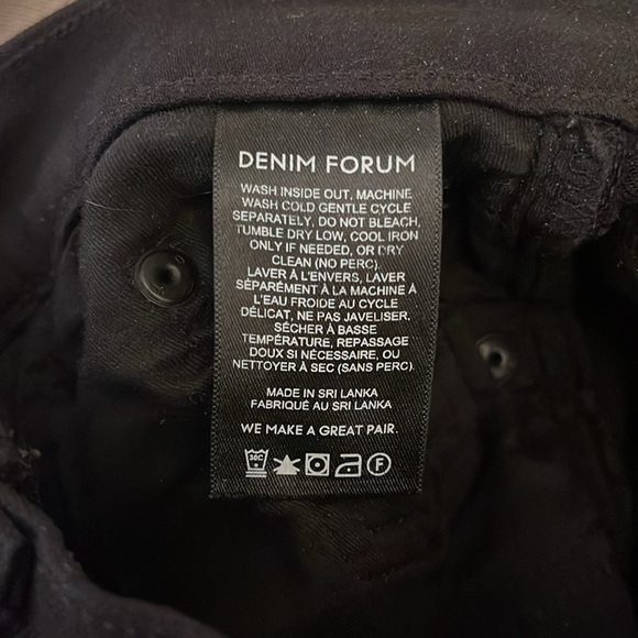 Aritzia Denim Forum “Lola” Jeans 26L - Picture 9 of 10